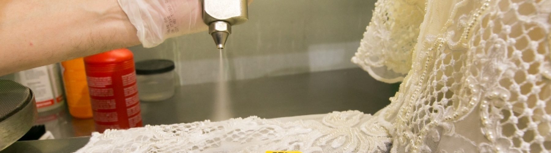 lavar-o-vestido-de-noiva-remover-manchas-foto-aszmann lavar-o-vestido-de-noiva-remover-manchas-foto-aszmann